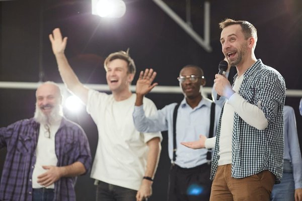 Comment les communautés locales peuvent-elles s'engager dans la production d'énergie renouvelable ?