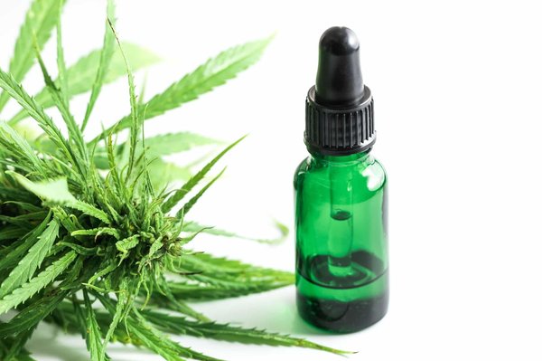 Comment comparer les sites de cbd : l'importance des avis des consommateurs